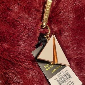 🆕 ⛵️Sails Bag Charm for the boat lover in you